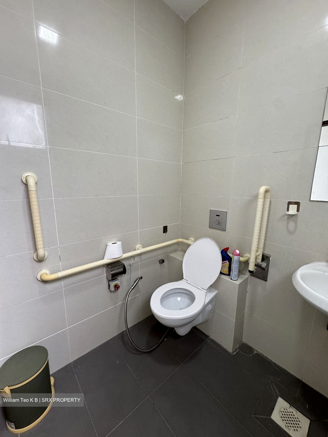 Urban Heritage (D12), Office #479518011